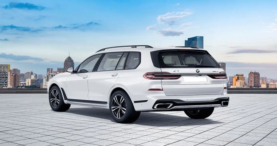 rear-3-4-left-406996932_930x620 (1)